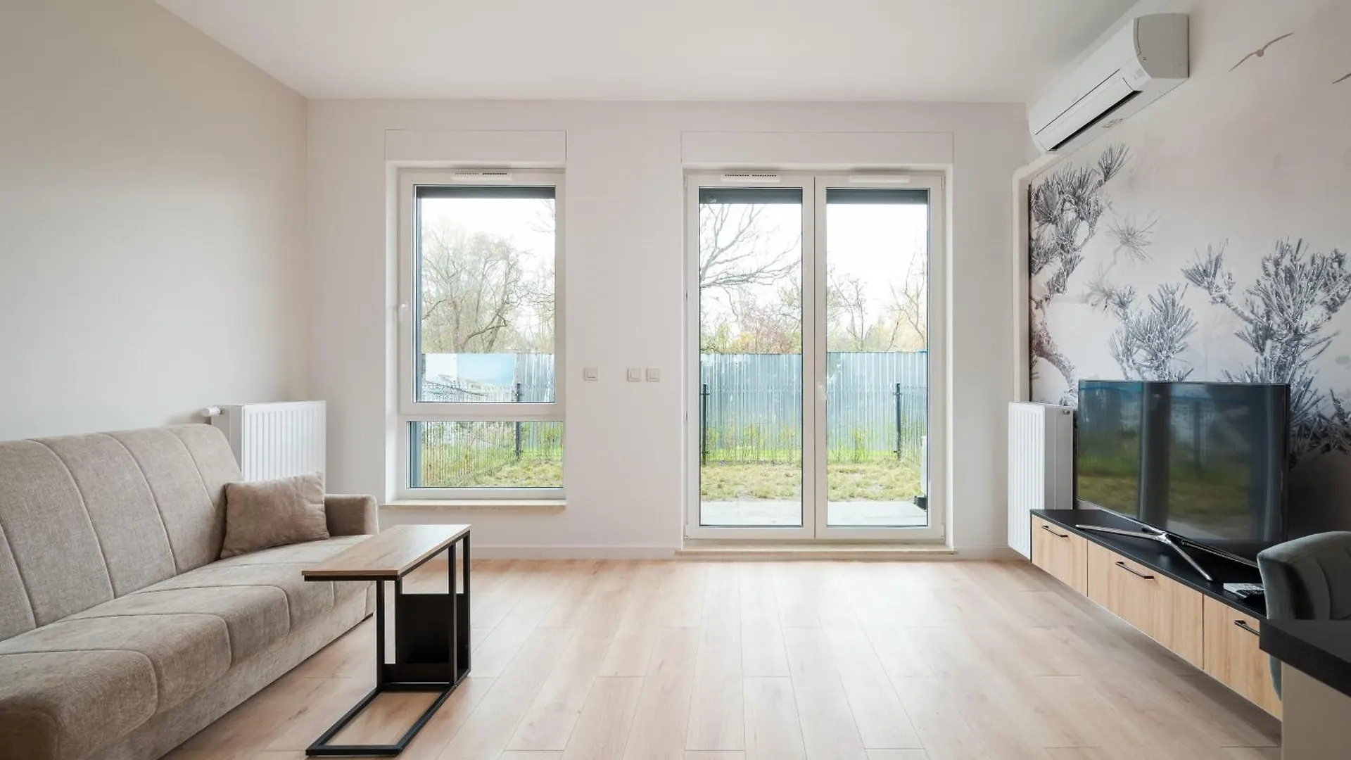 Ursynow Serenity Studio With Garden Warsaw Poland