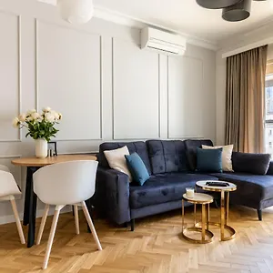  Apartment Golden - Mennica